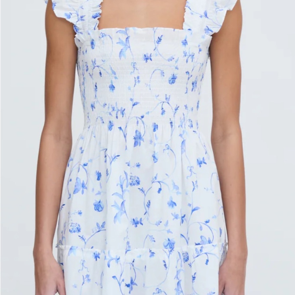 NWT Hill House Blue and White Floral Dress in
(Blue Botanical )